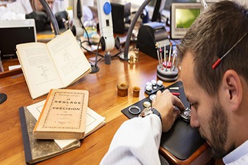 南通江诗丹顿有水气维修